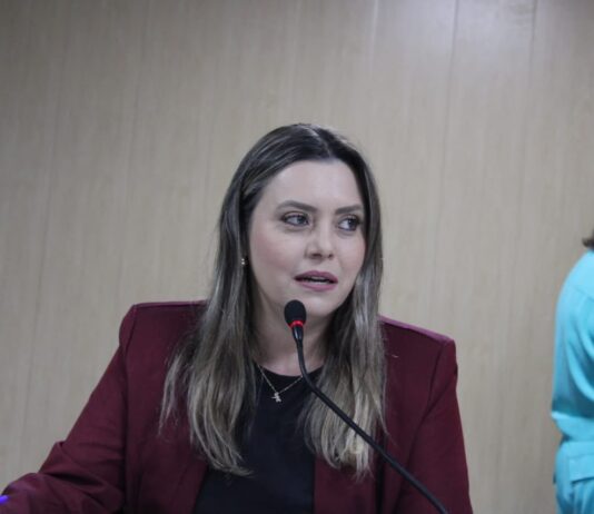 Waléria Assunção apresenta emenda à LDO e garante inclusão inédita da proteção animal entre entidades aptas a receber apoio municipal