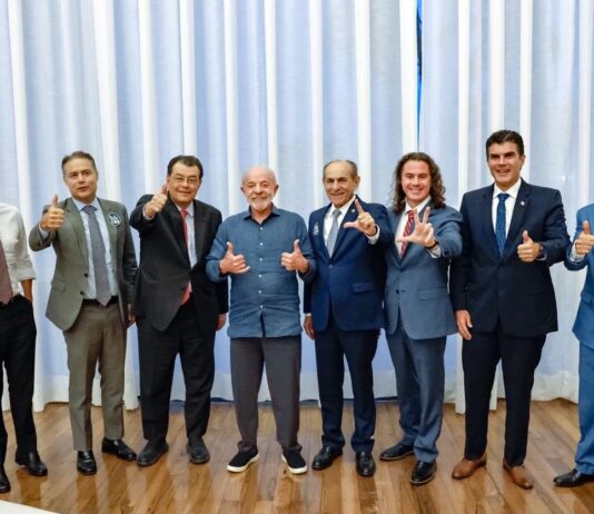 Lula recebe senadores do MDB, dentre eles Veneziano, e agradece apoio ao fim da escala 6×1, PEC da Segurança Pública e à sua reeleição